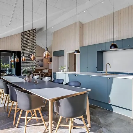 Goesta - 250m From The Sea By Interhome